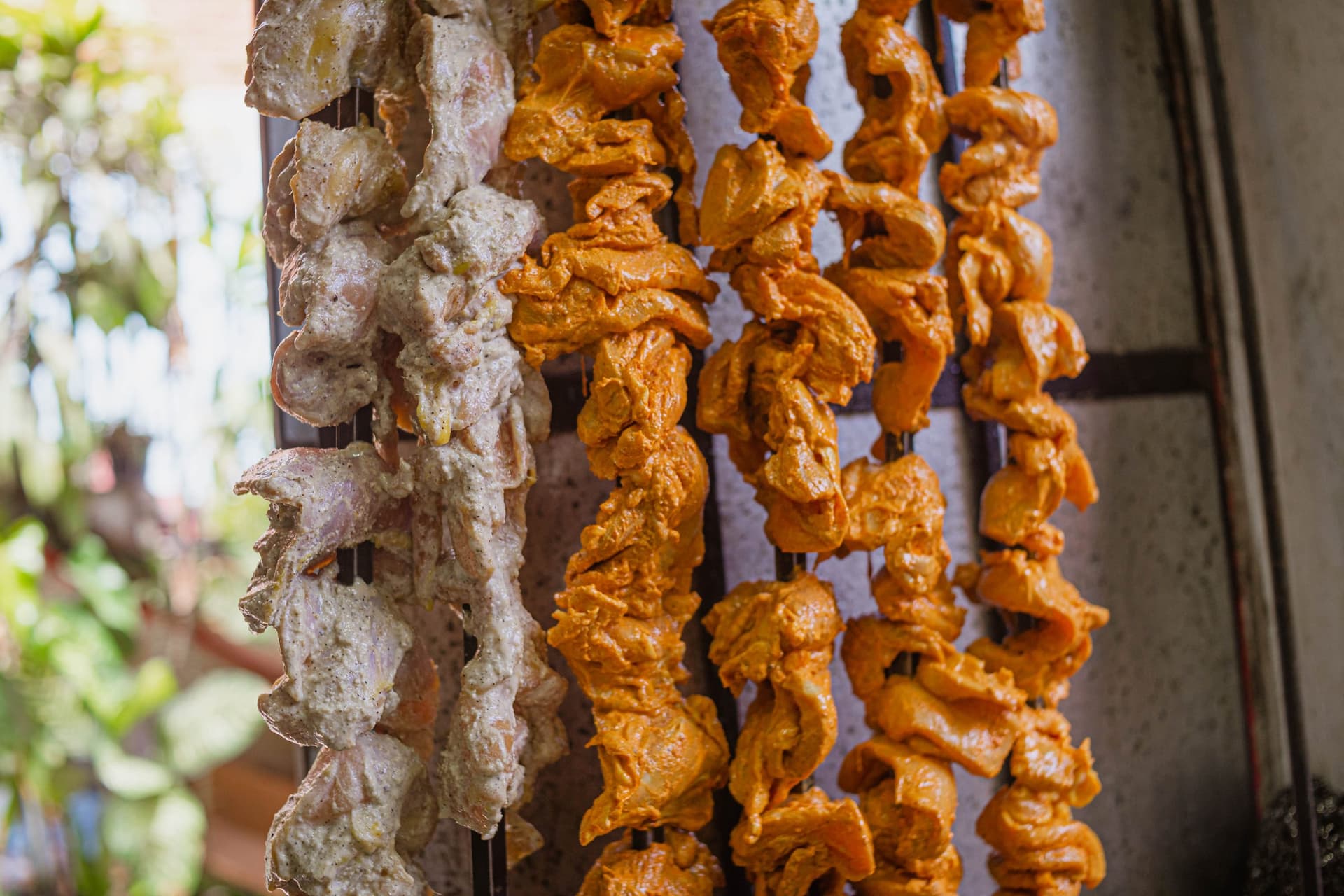 Naan siendo cocinado en horno Tandoor
